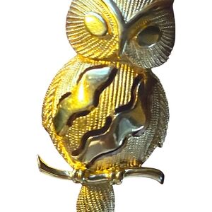 Trifari Gold Owl Figural Pendant with Polished Accents Vintage 80's glam.